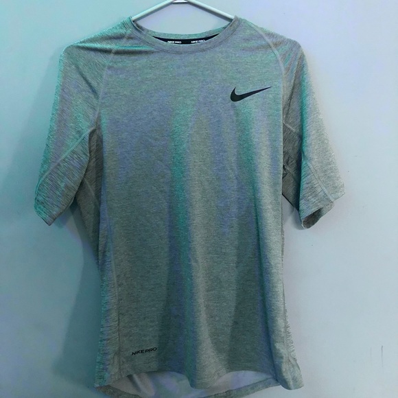 Nike Pro Tee - Picture 1 of 2